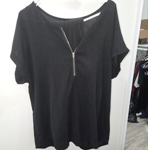 Black Cuffed Sleeve T-Shirt with Relaxed Fit